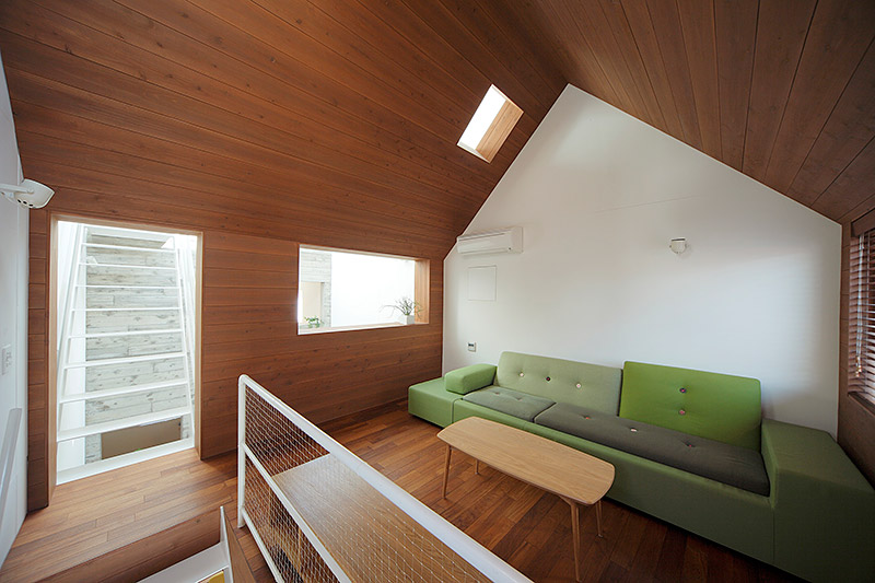 サンドイッチハウス