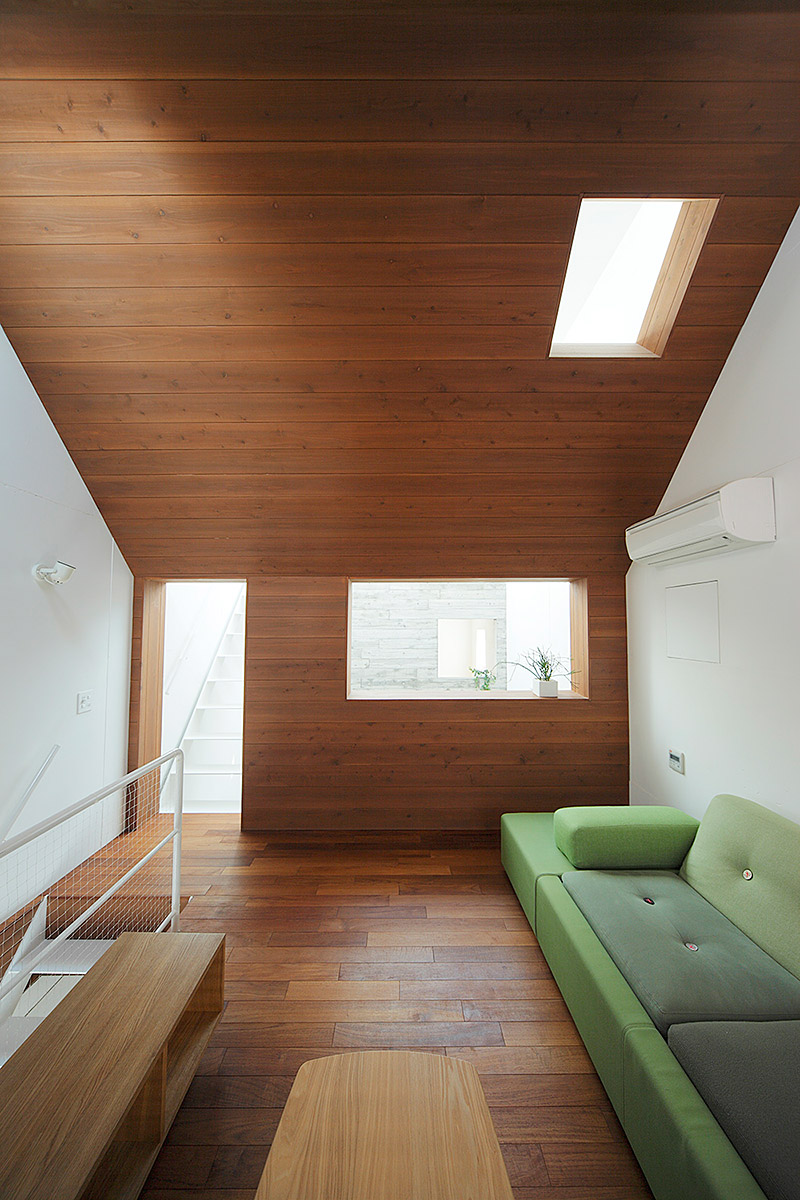 サンドイッチハウス