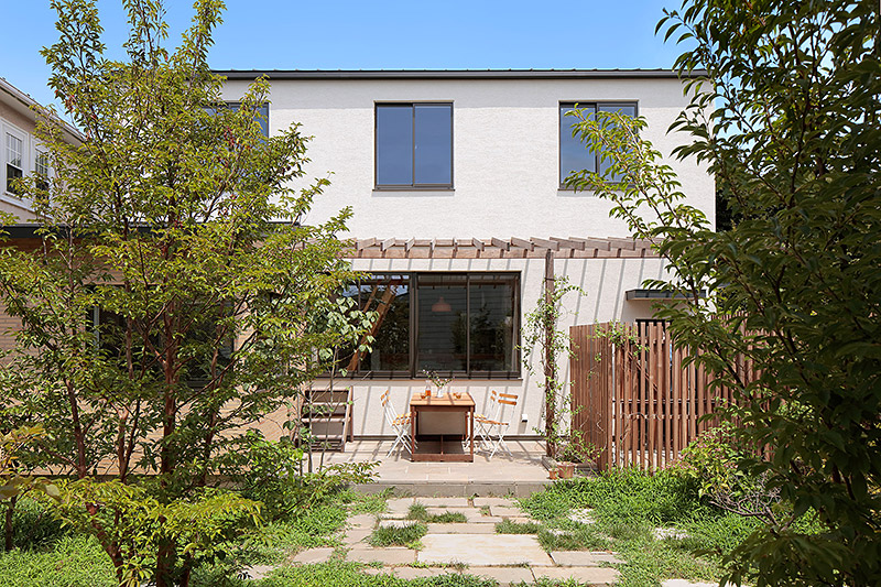 本とともに暮らす家