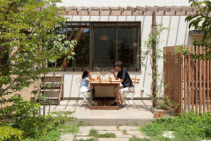 本とともに暮らす家