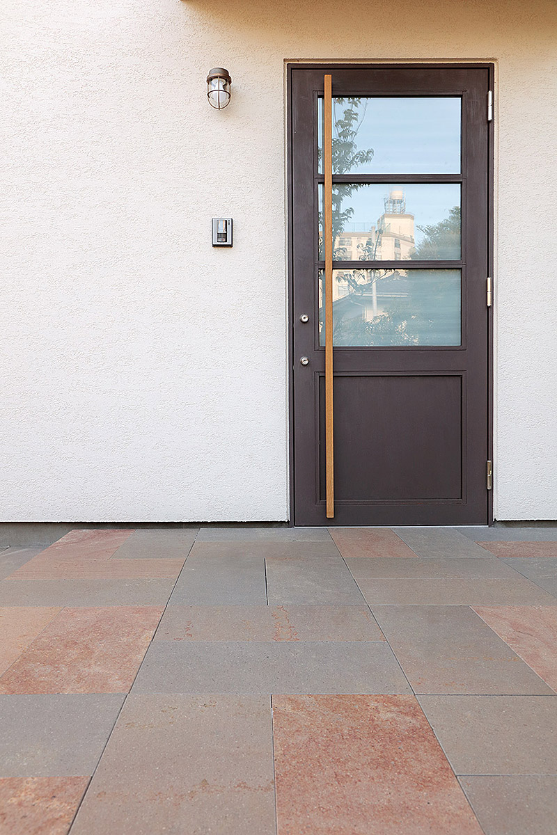 本とともに暮らす家